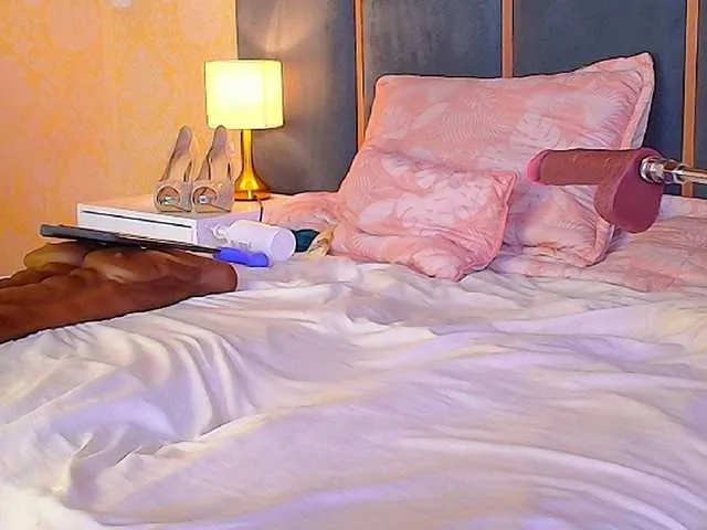 Live sex webcam photo for CaseyMoons #292208425