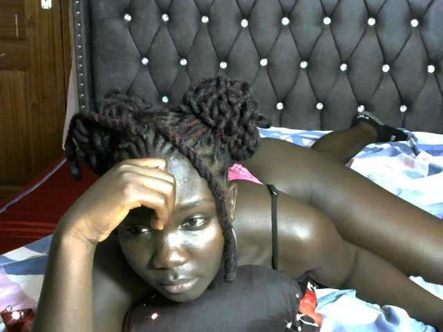 Live sex webcam photo for Cashy97 #277604645