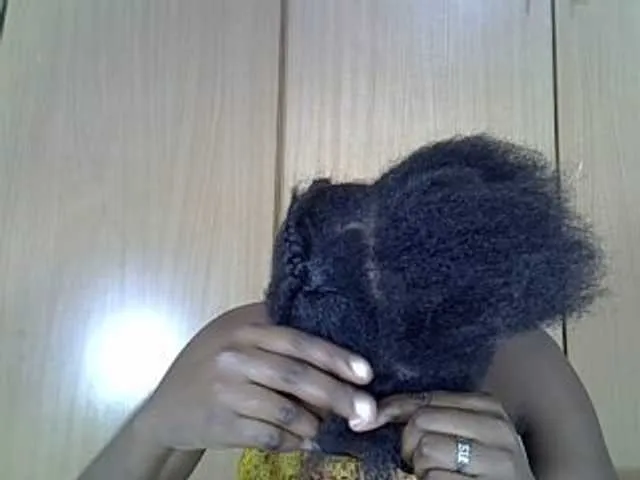 Live sex webcam photo for Cashy97 #288090400