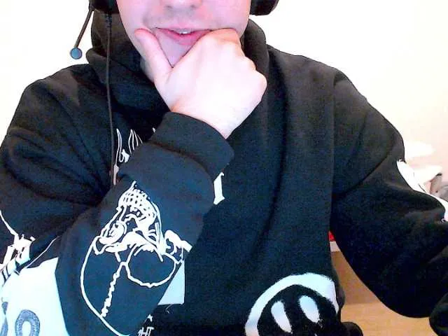 Live sex webcam photo for Casper2029 #277476405