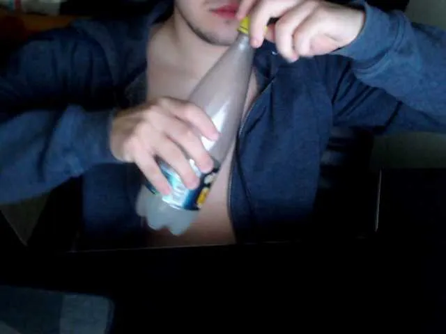 Live sex webcam photo for Casper2029 #289921516