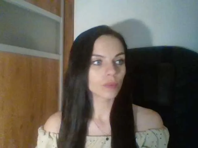 Live sex webcam photo for CassieDoll #291536147