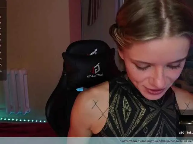 Live sex webcam photo for Cassiec #276350193