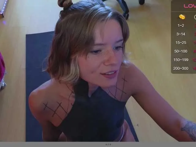 Live sex webcam photo for Cassiec #276361593