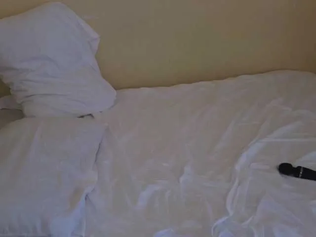 Live sex webcam photo for Cassiec #276425204