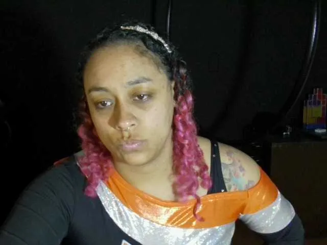 Live sex webcam photo for Cata-Blue- #291273447
