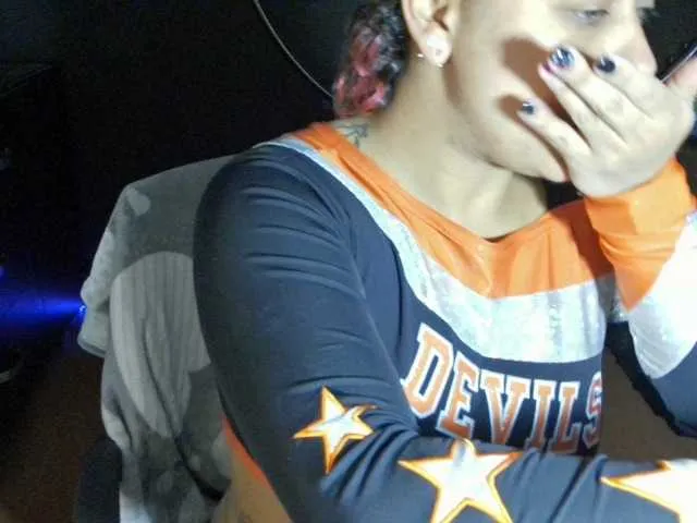 Live sex webcam photo for Cata-Blue- #291596266