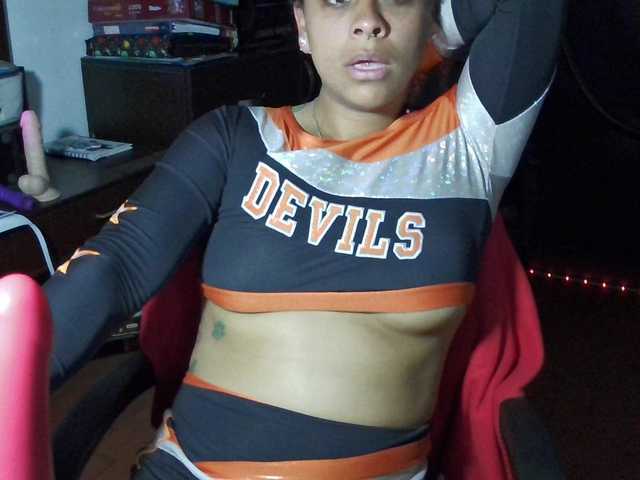 Live sex webcam photo for Cata-Blue- #292296343