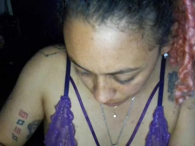 Live sex webcam photo for Cata-Blue- #292348854