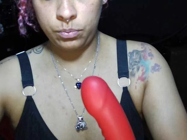 Live sex webcam photo for Cata-Blue- #292705454