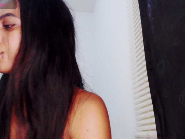 Live sex webcam photo for Cata-Santana #289597313