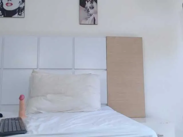 Live sex webcam photo for CataleyaBlush #278210515