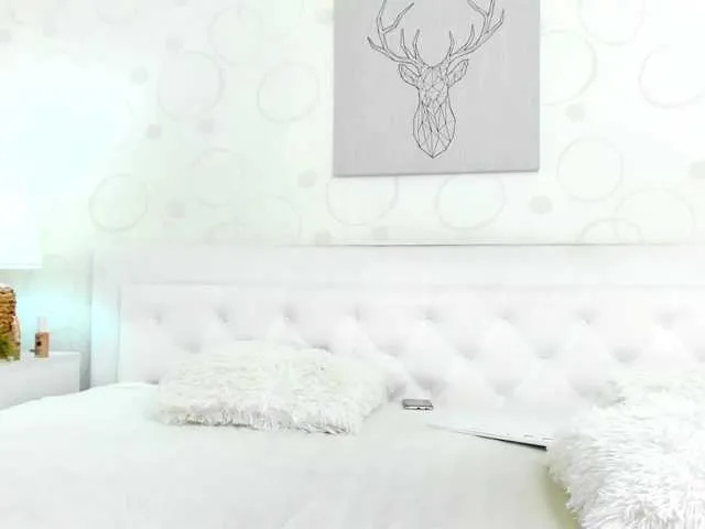 Live sex webcam photo for CataleyaLuv #277673902