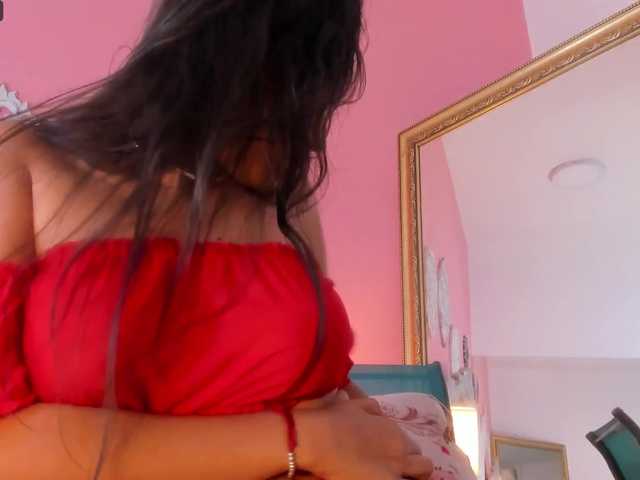 Live sex webcam photo for CataleyaRomano #276208111