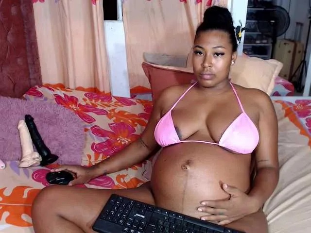 Live sex webcam photo for CataleyaRosex #294098274