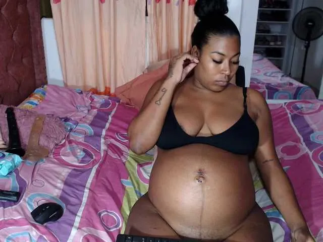 Live sex webcam photo for CataleyaRosex #294240278