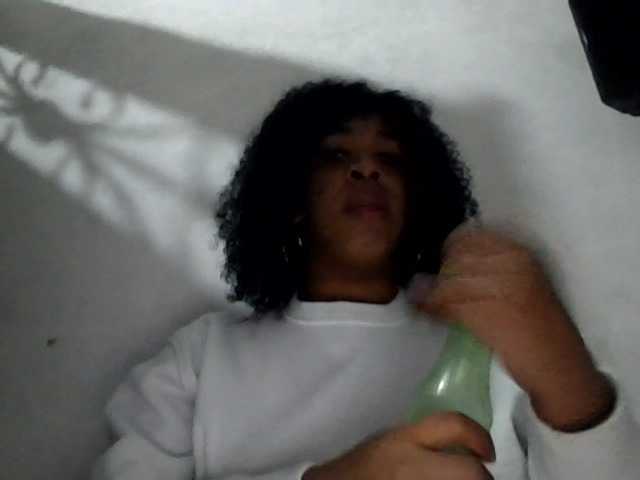 Live sex webcam photo for Catalina-ValenciaG5fd #276713175