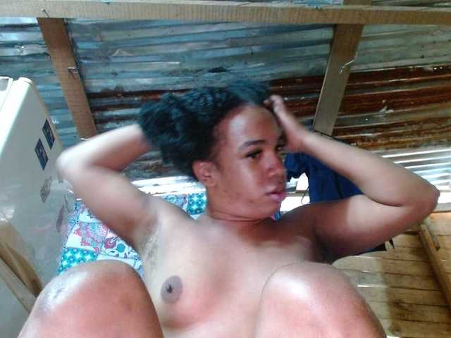 Live sex webcam photo for Catalina-ValenciaG5fd #290466943