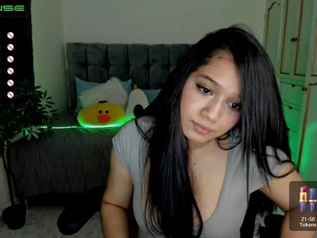 Live sex webcam photo for Catalina-Rose #272172046