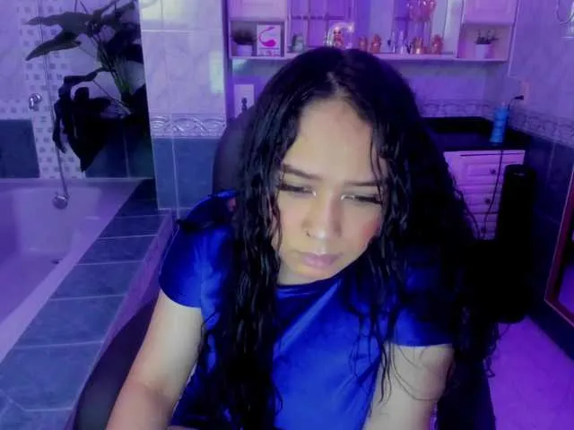 Live sex webcam photo for Catalina-Rose #274029613