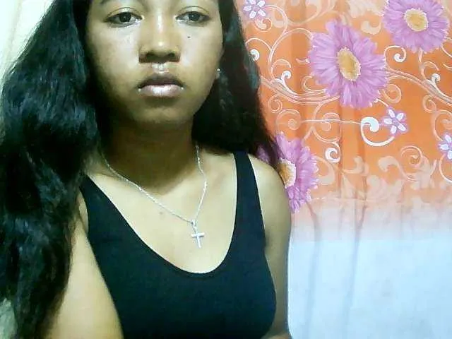 Live sex webcam photo for Cathalinasexy #276404805