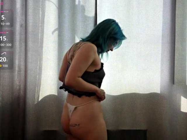 Live sex webcam photo for CatherynDowns #294012676