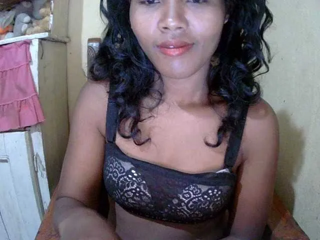 Live sex webcam photo for Cathie69 #277864439