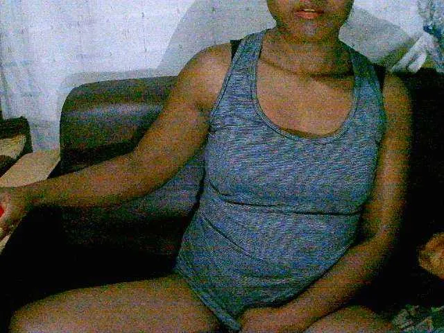 Live sex webcam photo for Cathie69 #277979795