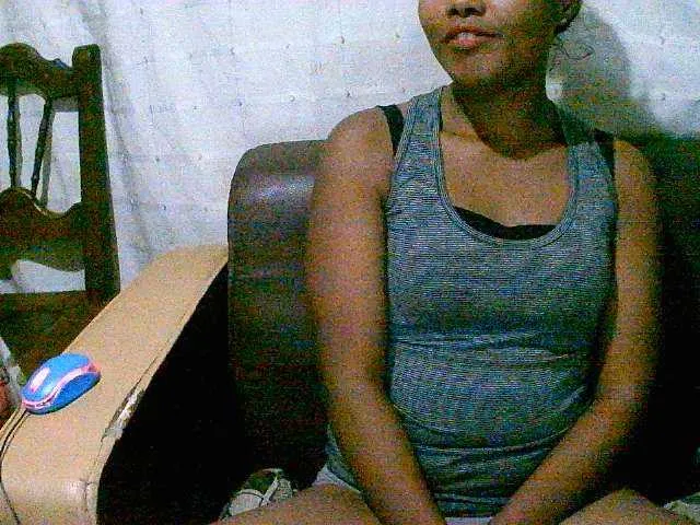Live sex webcam photo for Cathie69 #277986898