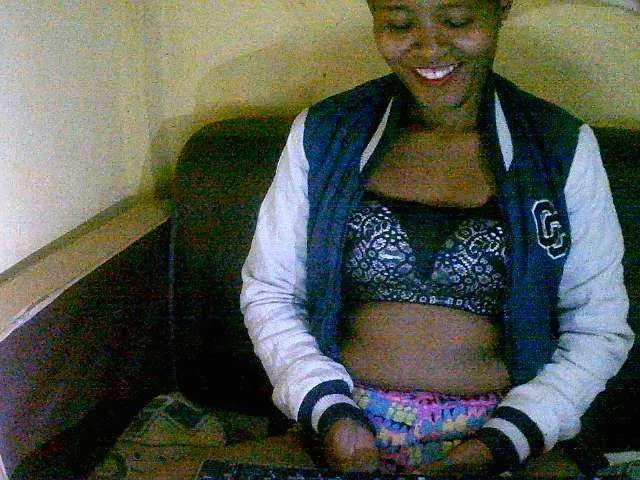 Live sex webcam photo for Cathie69 #278089369