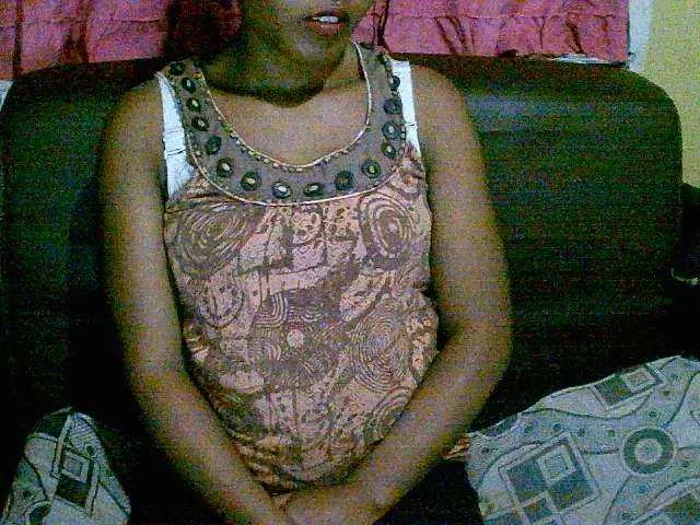 Live sex webcam photo for Cathie69 #278135072