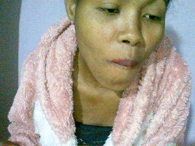 Live sex webcam photo for Cathie69 #278295647