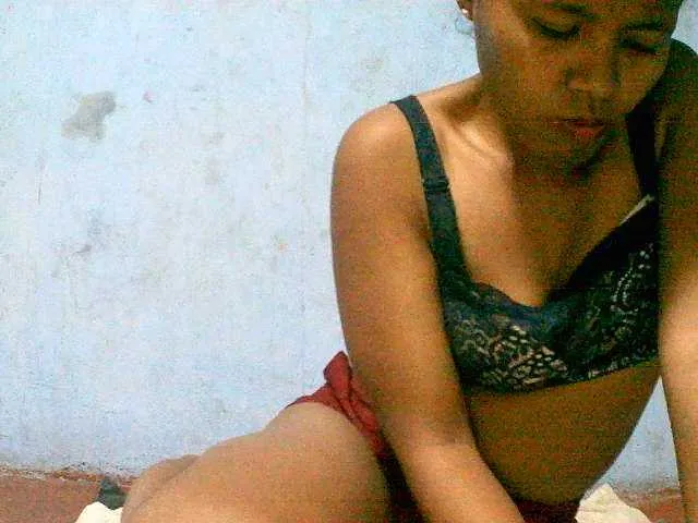 Live sex webcam photo for Cathie69 #283186748