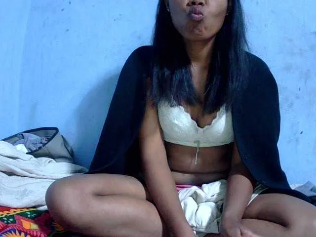 Live sex webcam photo for Cathie69 #289093344