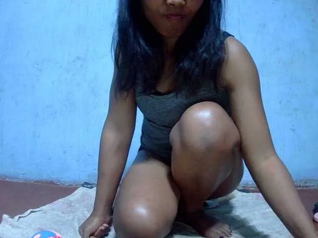 Live sex webcam photo for Cathie69 #289399929