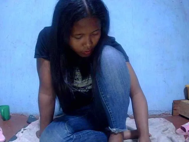 Live sex webcam photo for Cathie69 #289692488