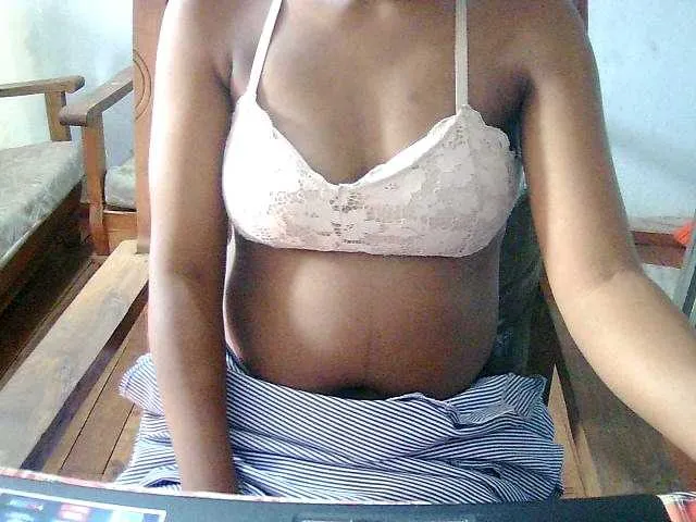 Live sex webcam photo for Cathie69 #291088646