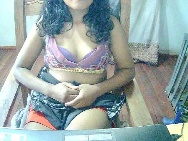 Live sex webcam photo for Cathie69 #292142491