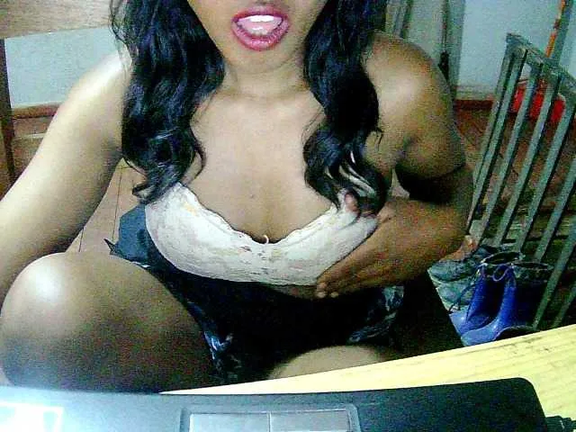 Live sex webcam photo for Cathie69 #292213108