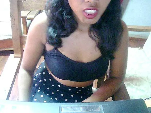 Live sex webcam photo for Cathie69 #292266494