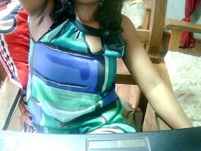 Live sex webcam photo for Cathie69 #292374175