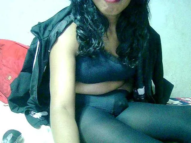 Live sex webcam photo for Cathie69 #292476520