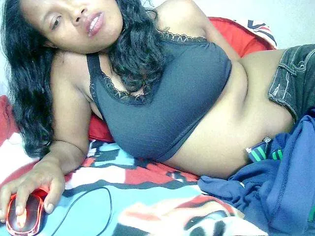 Live sex webcam photo for Cathie69 #292514199