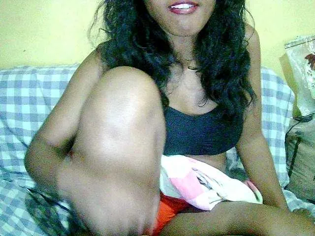 Live sex webcam photo for Cathie69 #292565368