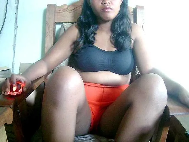 Live sex webcam photo for Cathie69 #292800276