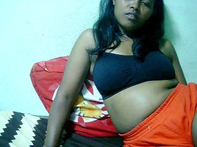 Live sex webcam photo for Cathie69 #293431632
