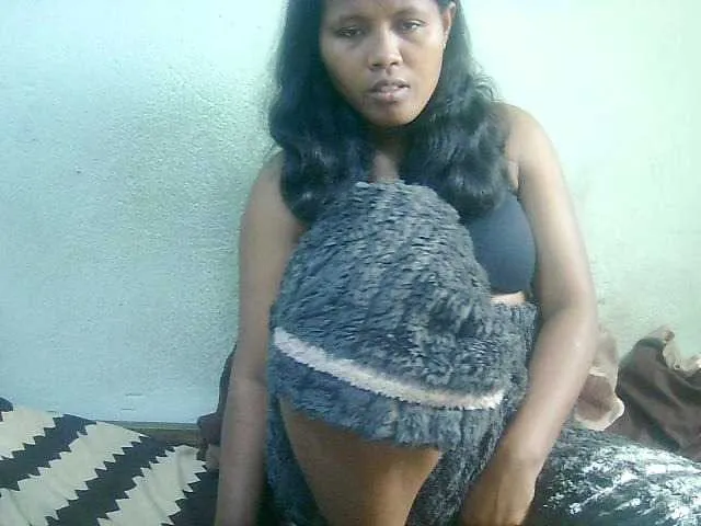 Live sex webcam photo for Cathie69 #293986878
