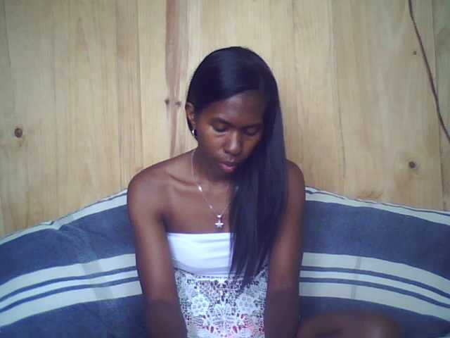 Live sex webcam photo for CathyMia #272340583