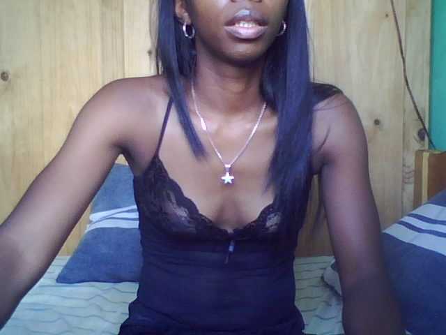 Live sex webcam photo for CathyMia #272343544