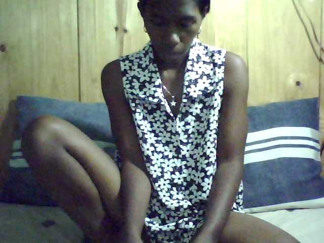 Live sex webcam photo for CathyMia #272457673